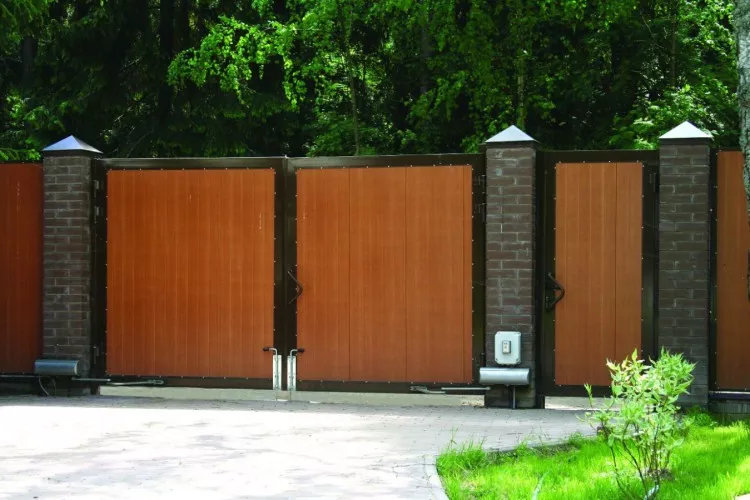 Все о распашных воротах от профессионалов